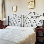 Centro Del Vino Tandal *