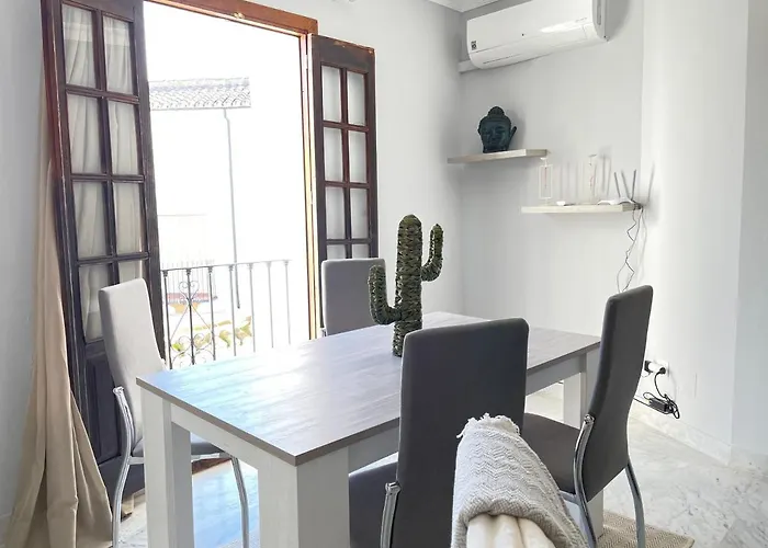 Centro Del Vino Tandal דירה