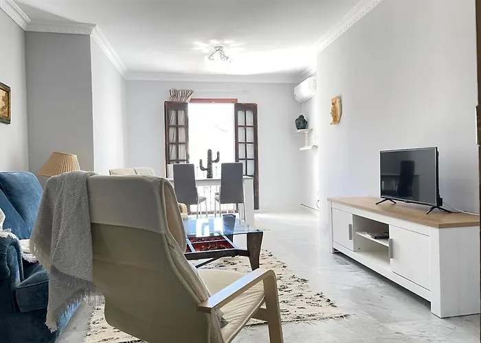 Centro Del Vino Tandal דירה *