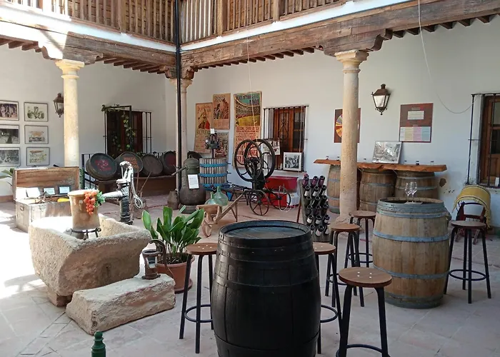 Centro Del Vino Tandal Apartament *