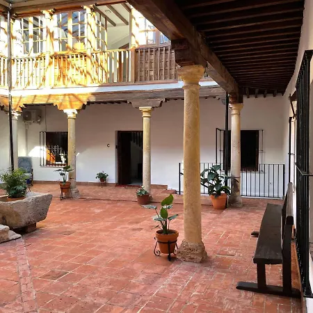 Apartamento Patio De Santa María *