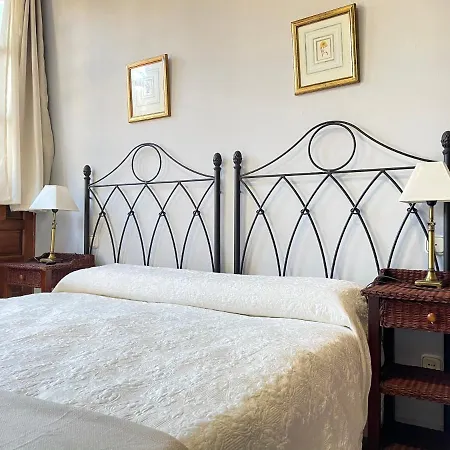 Centro Del Vino Tandal *