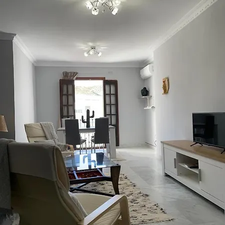 Centro Del Vino Tandal Apartment *