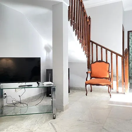 Centro Del Vino Tandal Apartment *